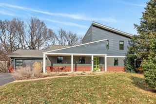 1002 Longmeadow Lane, Western Springs, IL 60558