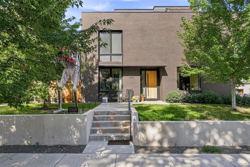 3885 Stuart Street, Denver, CO 80212