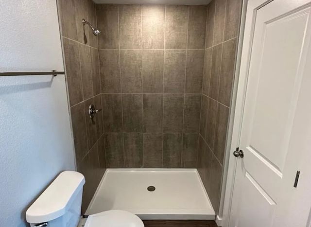 1700 E Powell Avenue, Fort Worth, TX 76104