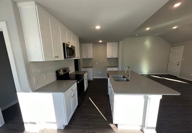 1700 E Powell Avenue, Fort Worth, TX 76104