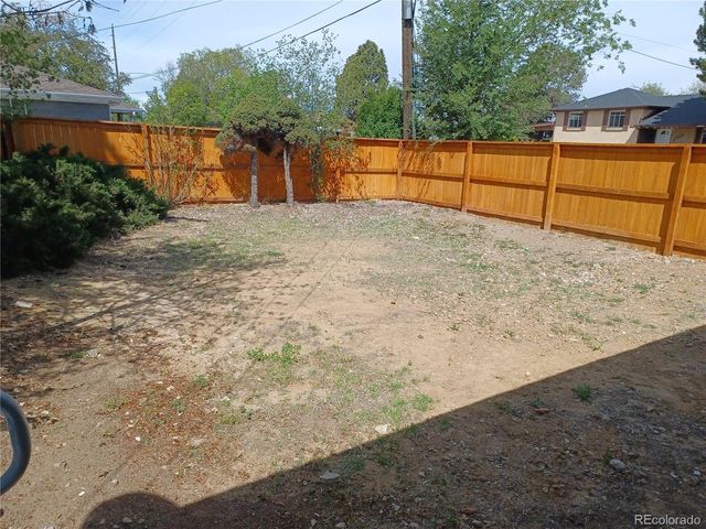 591 Nome St, Aurora, CO 80010
