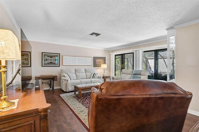 3890 WILSHIRE CIRCLE 27, Sarasota, FL 34238