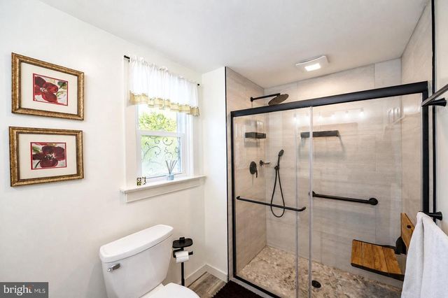 222 BLUE SCHOOL RD, Perkasie, PA 18944