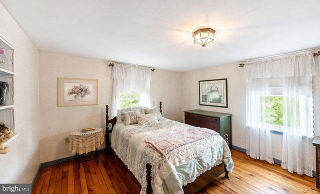 222 BLUE SCHOOL RD, Perkasie, PA 18944