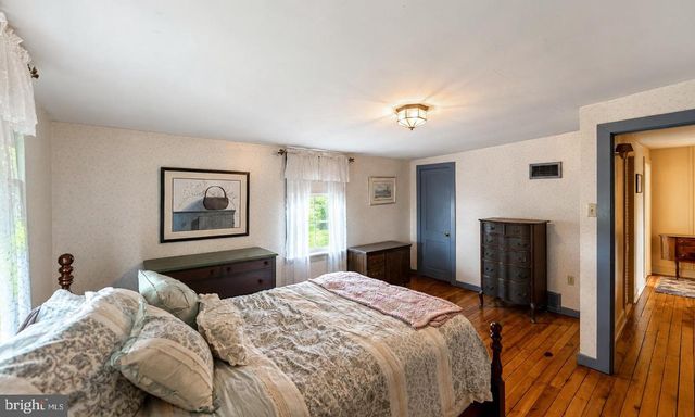222 BLUE SCHOOL RD, Perkasie, PA 18944
