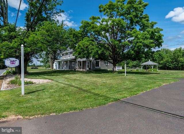 222 BLUE SCHOOL RD, Perkasie, PA 18944