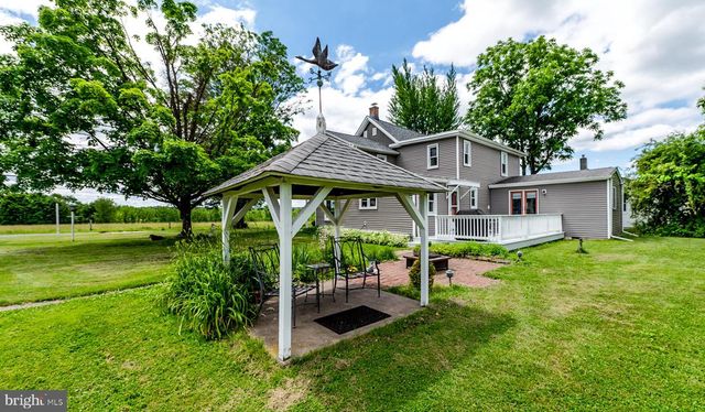 222 BLUE SCHOOL RD, Perkasie, PA 18944