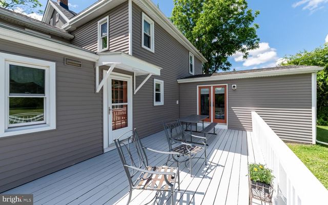 222 BLUE SCHOOL RD, Perkasie, PA 18944