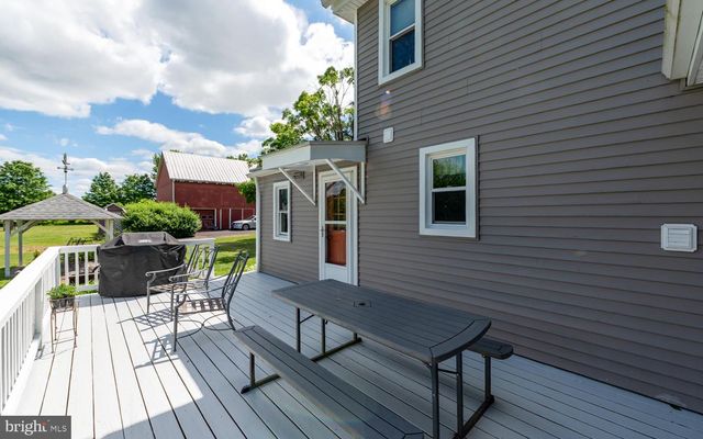 222 BLUE SCHOOL RD, Perkasie, PA 18944
