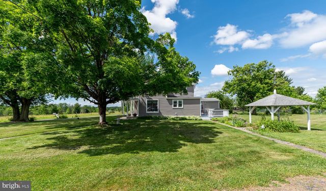 222 BLUE SCHOOL RD, Perkasie, PA 18944