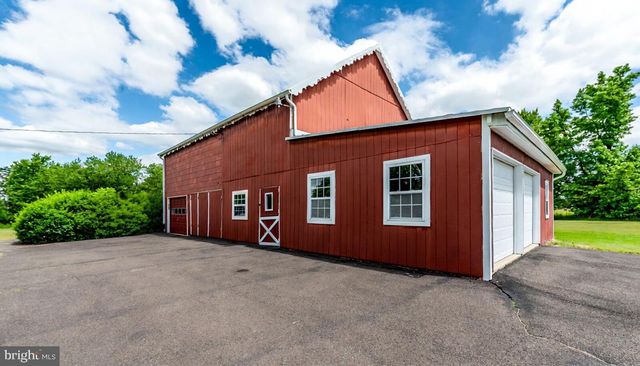 222 BLUE SCHOOL RD, Perkasie, PA 18944