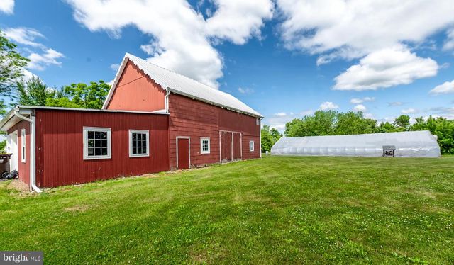 222 BLUE SCHOOL RD, Perkasie, PA 18944