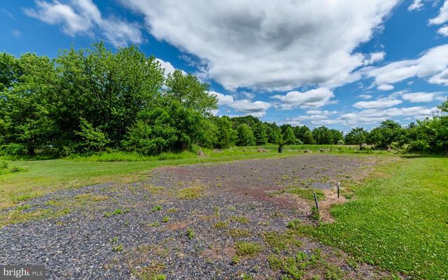 222 BLUE SCHOOL RD, Perkasie, PA 18944