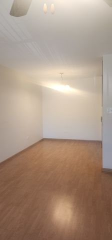 8894 Knight Avenue 213, Des Plaines, IL 60016