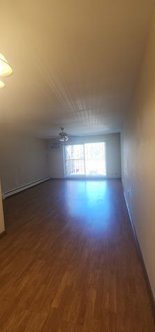 8894 Knight Avenue 213, Des Plaines, IL 60016