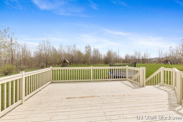 9764 Hessler Crossing, Rockford, MI 49341