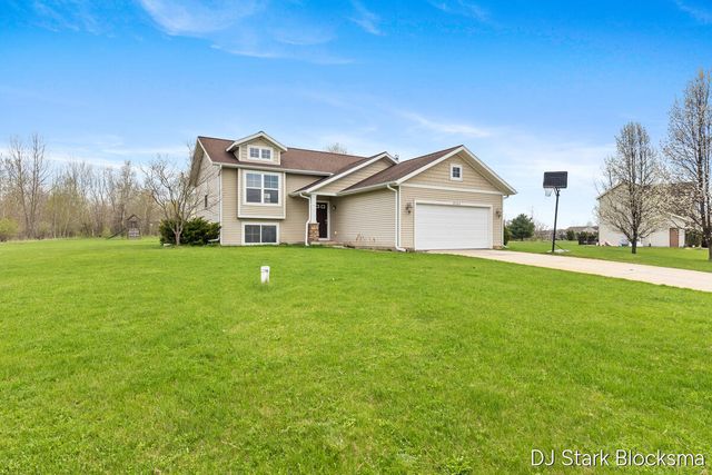 9764 Hessler Crossing, Rockford, MI 49341