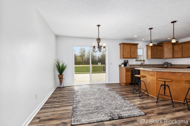 9764 Hessler Crossing, Rockford, MI 49341