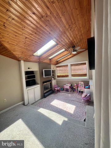 324 COVE RD, Riva, MD 21140