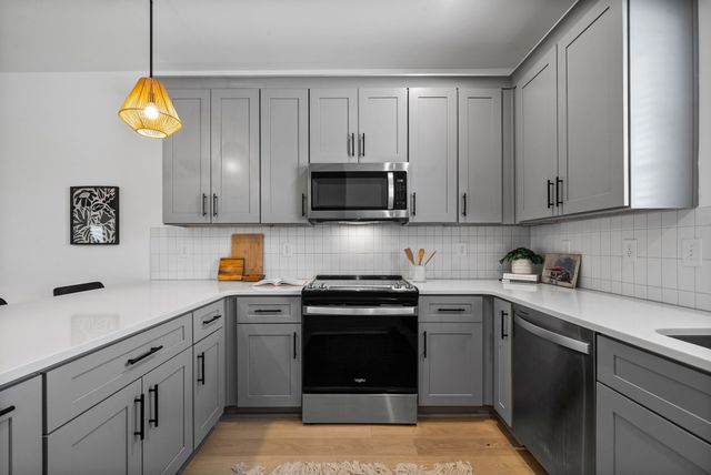 550 Markham St Unit 33, Nashville, TN 37214