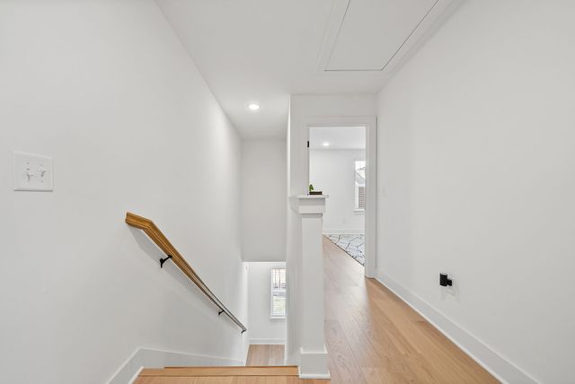 550 Markham St Unit 33, Nashville, TN 37214