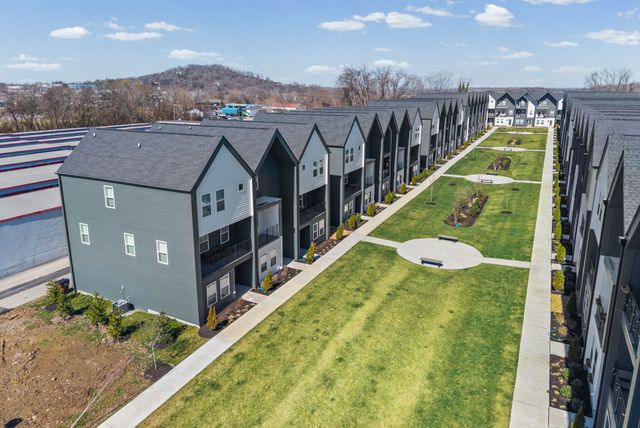 550 Markham St Unit 33, Nashville, TN 37214