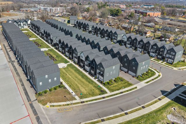 550 Markham St Unit 33, Nashville, TN 37214