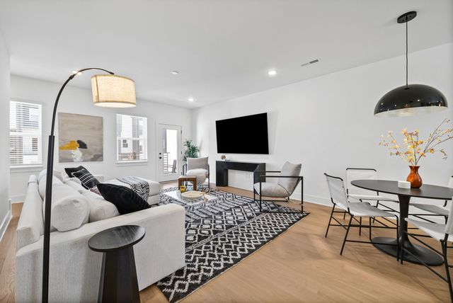 550 Markham St Unit 33, Nashville, TN 37214