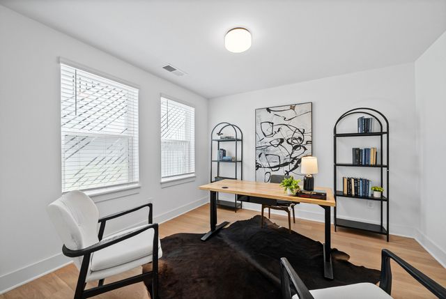 550 Markham St Unit 33, Nashville, TN 37214