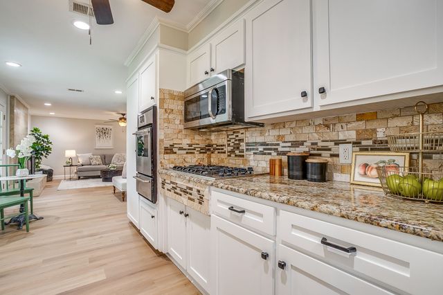 6800 Chickering Road, Fort Worth, TX 76116
