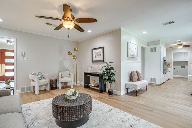 6800 Chickering Road, Fort Worth, TX 76116