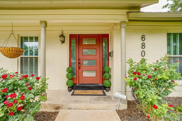 6800 Chickering Road, Fort Worth, TX 76116