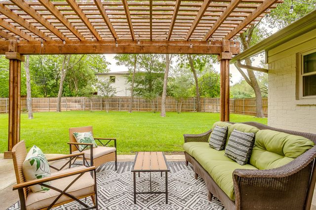 6800 Chickering Road, Fort Worth, TX 76116