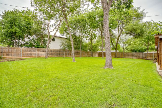6800 Chickering Road, Fort Worth, TX 76116