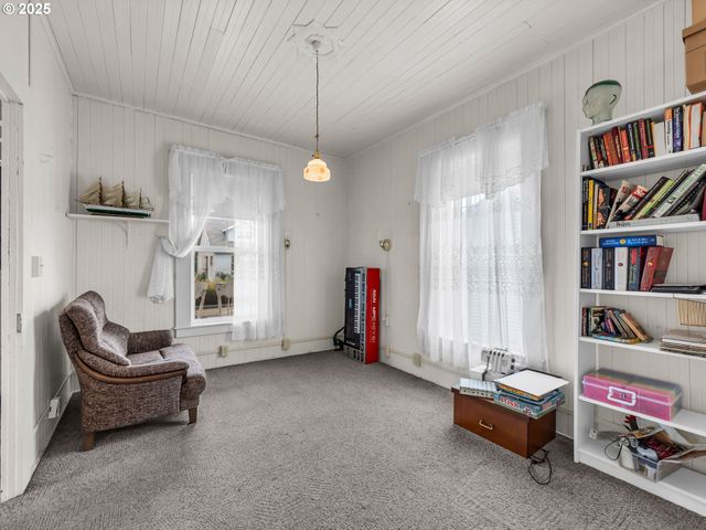 1205 49TH St, Seaview, WA 98644