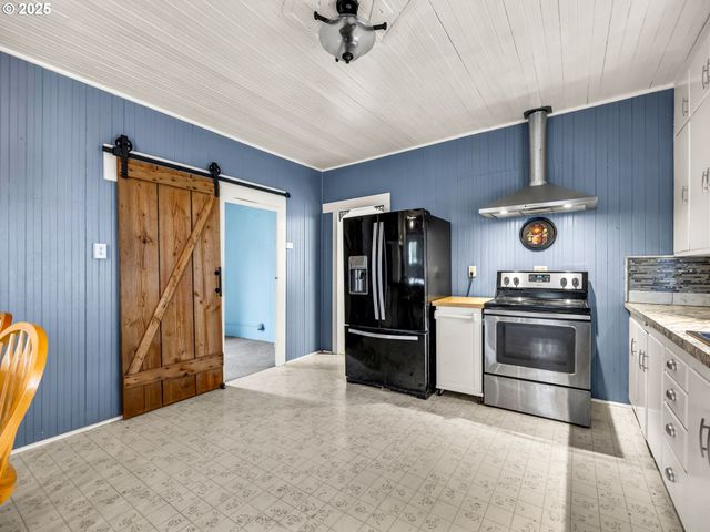 1205 49TH St, Seaview, WA 98644