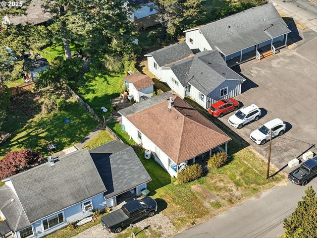 1205 49TH St, Seaview, WA 98644