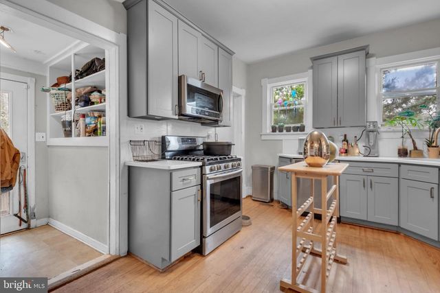 8935 FAIRGROUND RD, Bel Alton, MD 20611