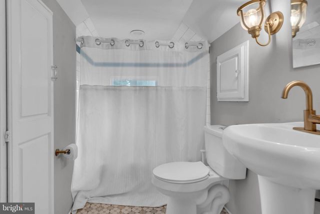 8935 FAIRGROUND RD, Bel Alton, MD 20611