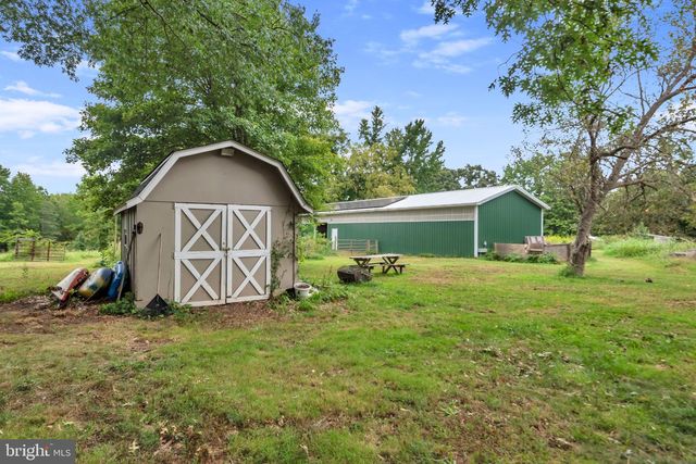 8935 FAIRGROUND RD, Bel Alton, MD 20611