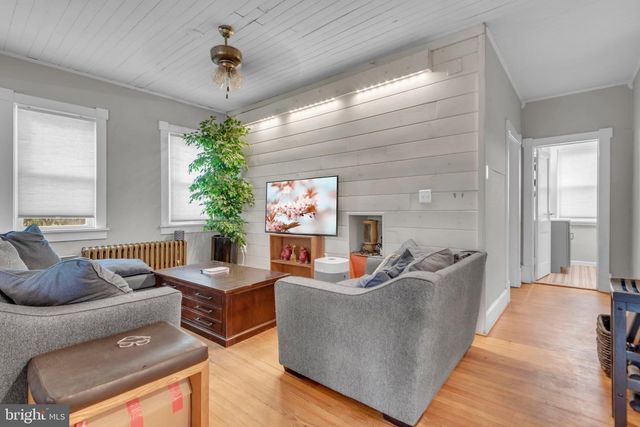 8935 FAIRGROUND RD, Bel Alton, MD 20611