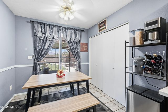 8747 S Desert Rainbow Drive, Tucson, AZ 85747
