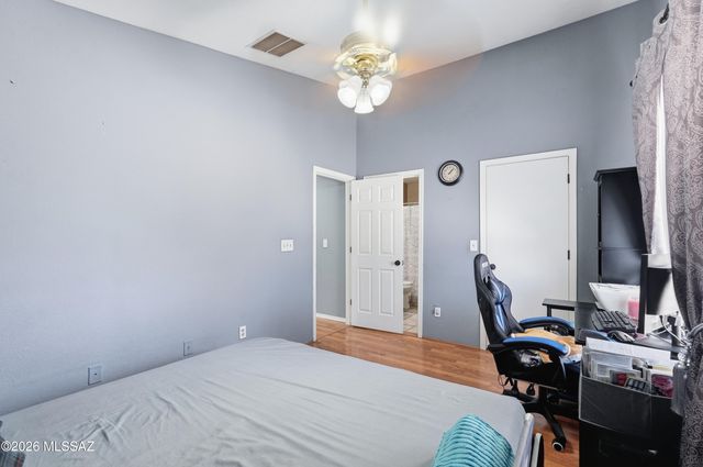 8747 S Desert Rainbow Drive, Tucson, AZ 85747