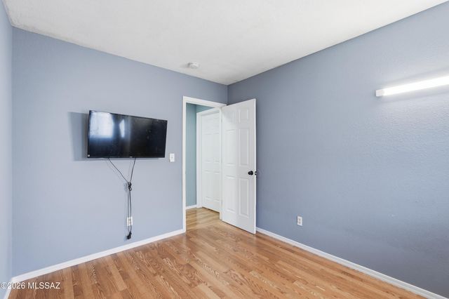 8747 S Desert Rainbow Drive, Tucson, AZ 85747