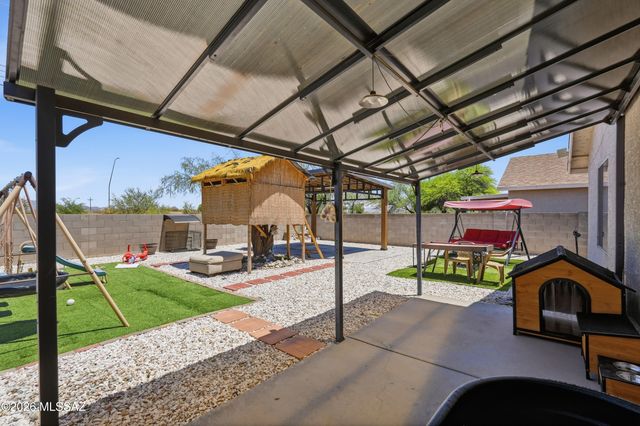 8747 S Desert Rainbow Drive, Tucson, AZ 85747