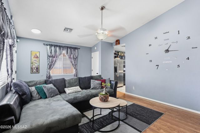 8747 S Desert Rainbow Drive, Tucson, AZ 85747