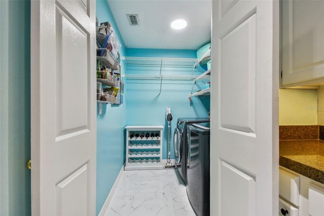 4304 BAY CLUB CIRCLE 0, Tampa, FL 33607