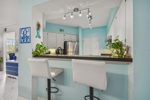 4304 BAY CLUB CIRCLE 0, Tampa, FL 33607