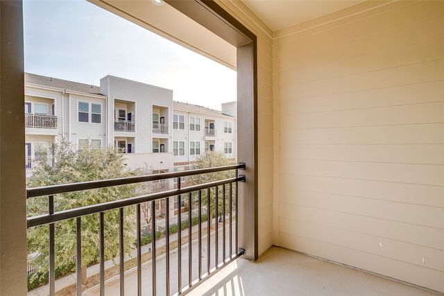 408 Foch Street 202, Fort Worth, TX 76107