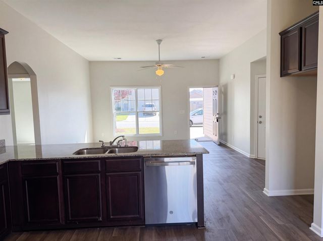 827 Dovefield Lane, Lexington, SC 29073